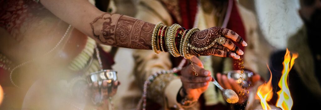 Sakhi Mehndi Banner