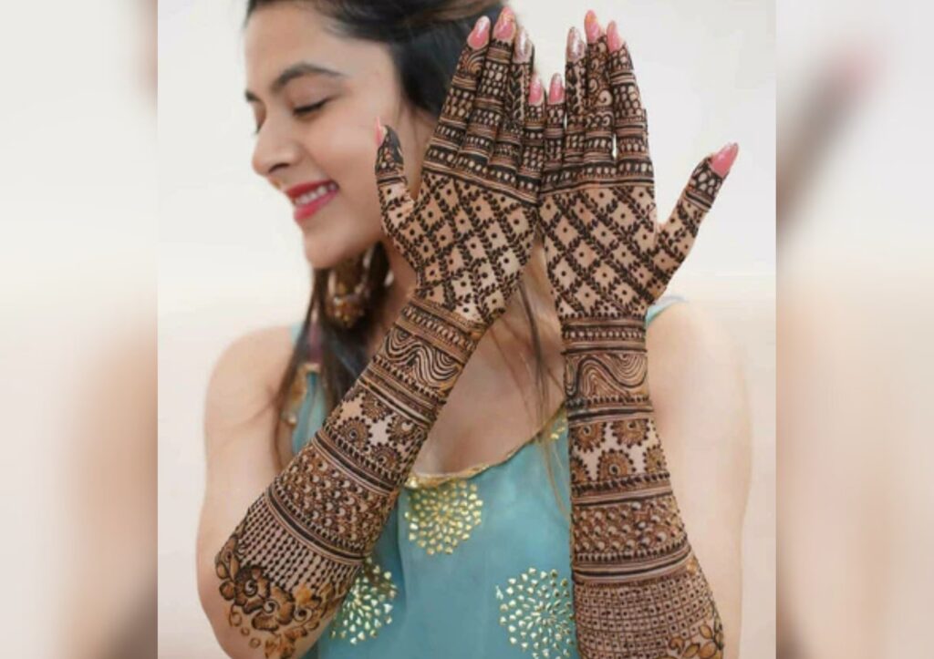 sakhi mehndi